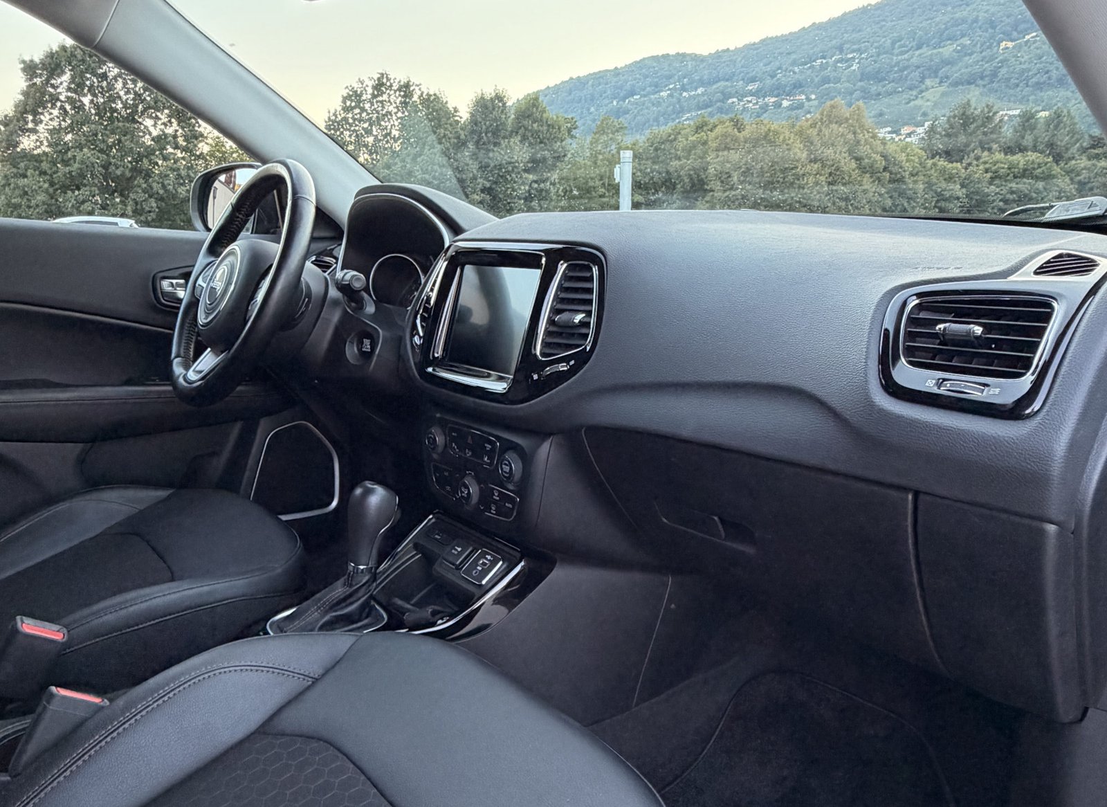 Jeep Compass 4x2 1.3 Turbo Limited DKG - foto 5