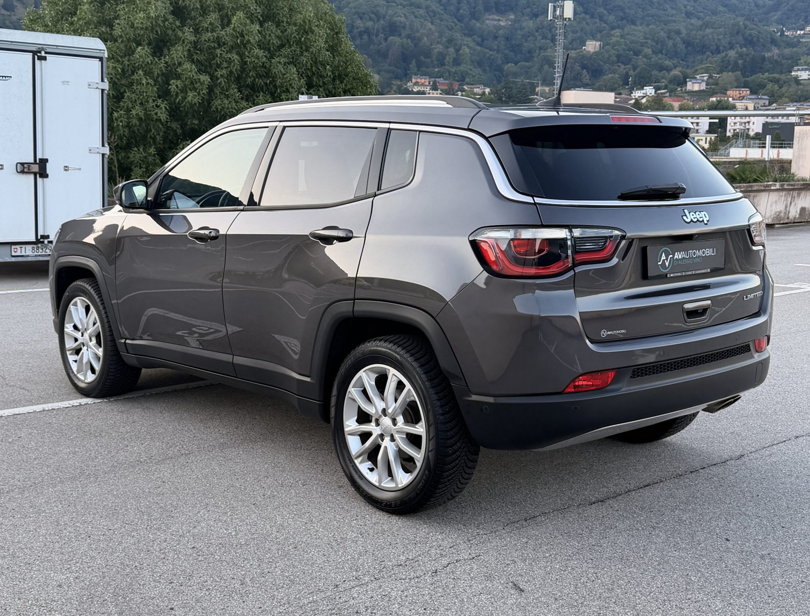 Jeep Compass 4x2 1.3 Turbo Limited DKG - foto 9