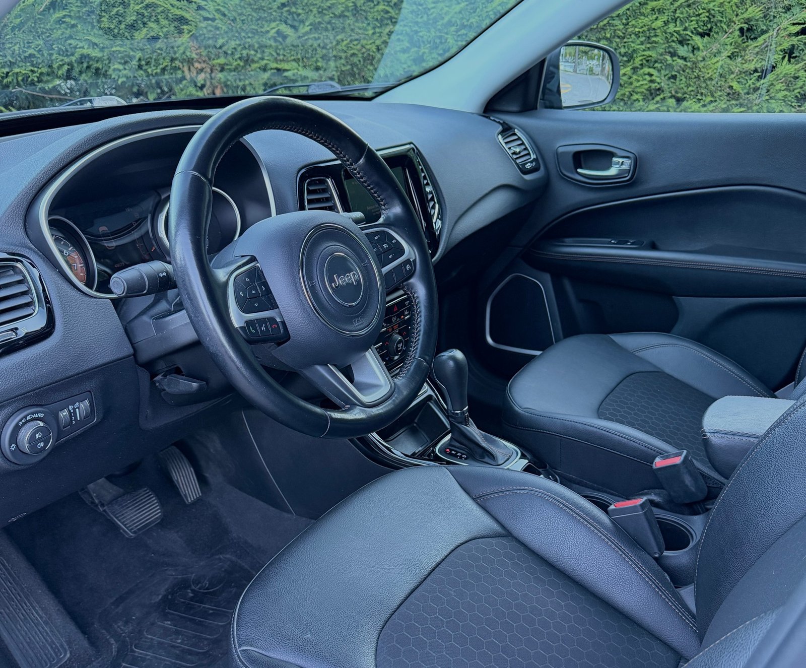 Jeep Compass 4x2 1.3 Turbo Limited DKG - foto 2