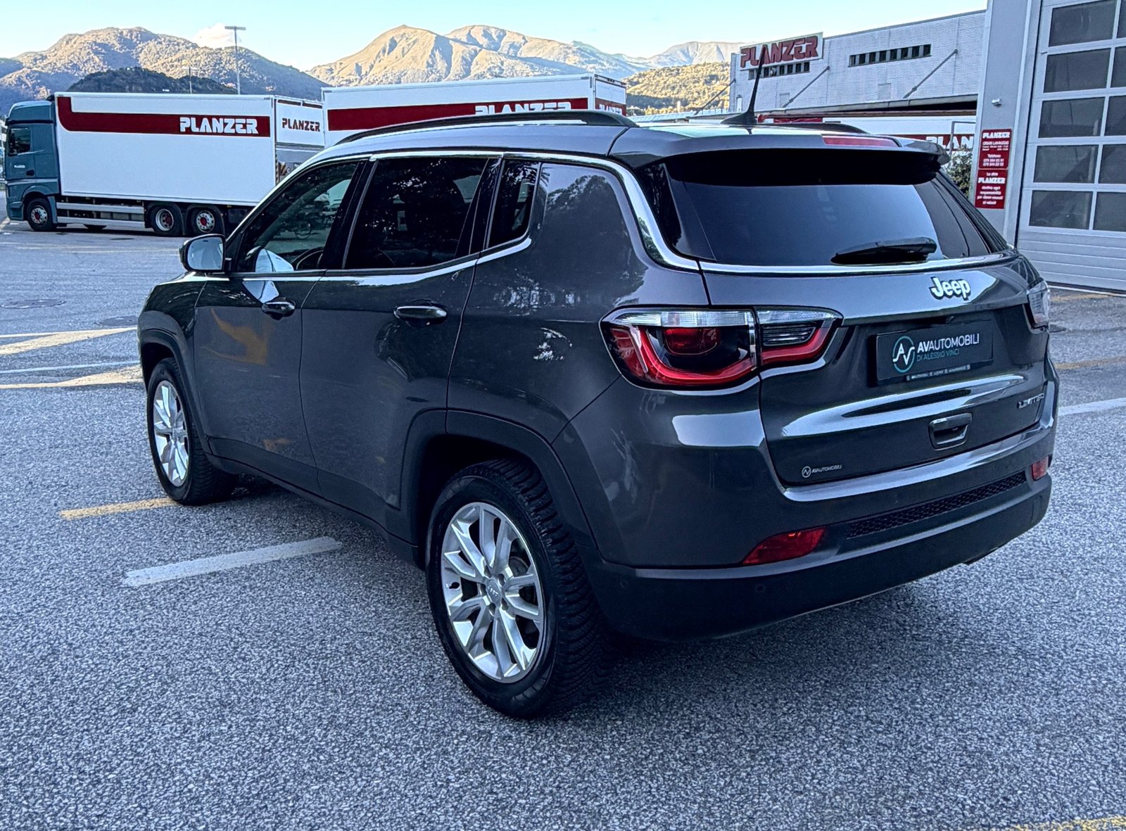 Jeep Compass 4x2 1.3 Turbo Limited DKG - foto 13