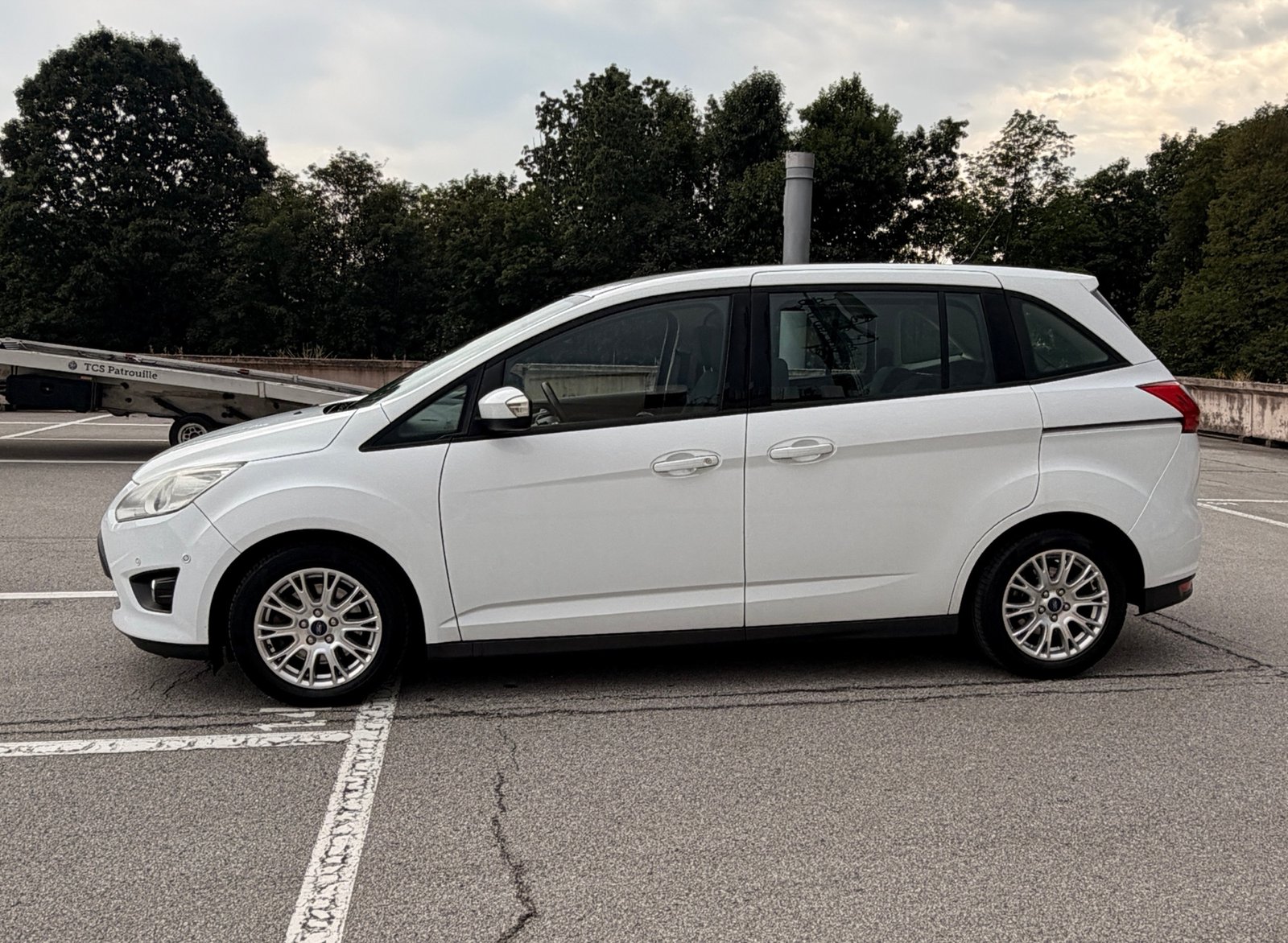 FORD Grand C-Max 1.6 TDCi Carving - foto 6