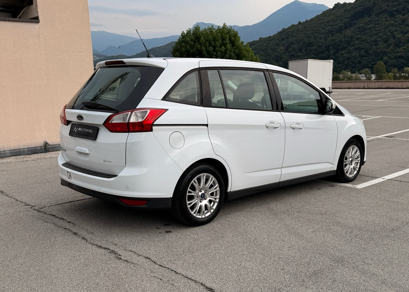 FORD Grand C-Max 1.6 TDCi Carving - foto 8
