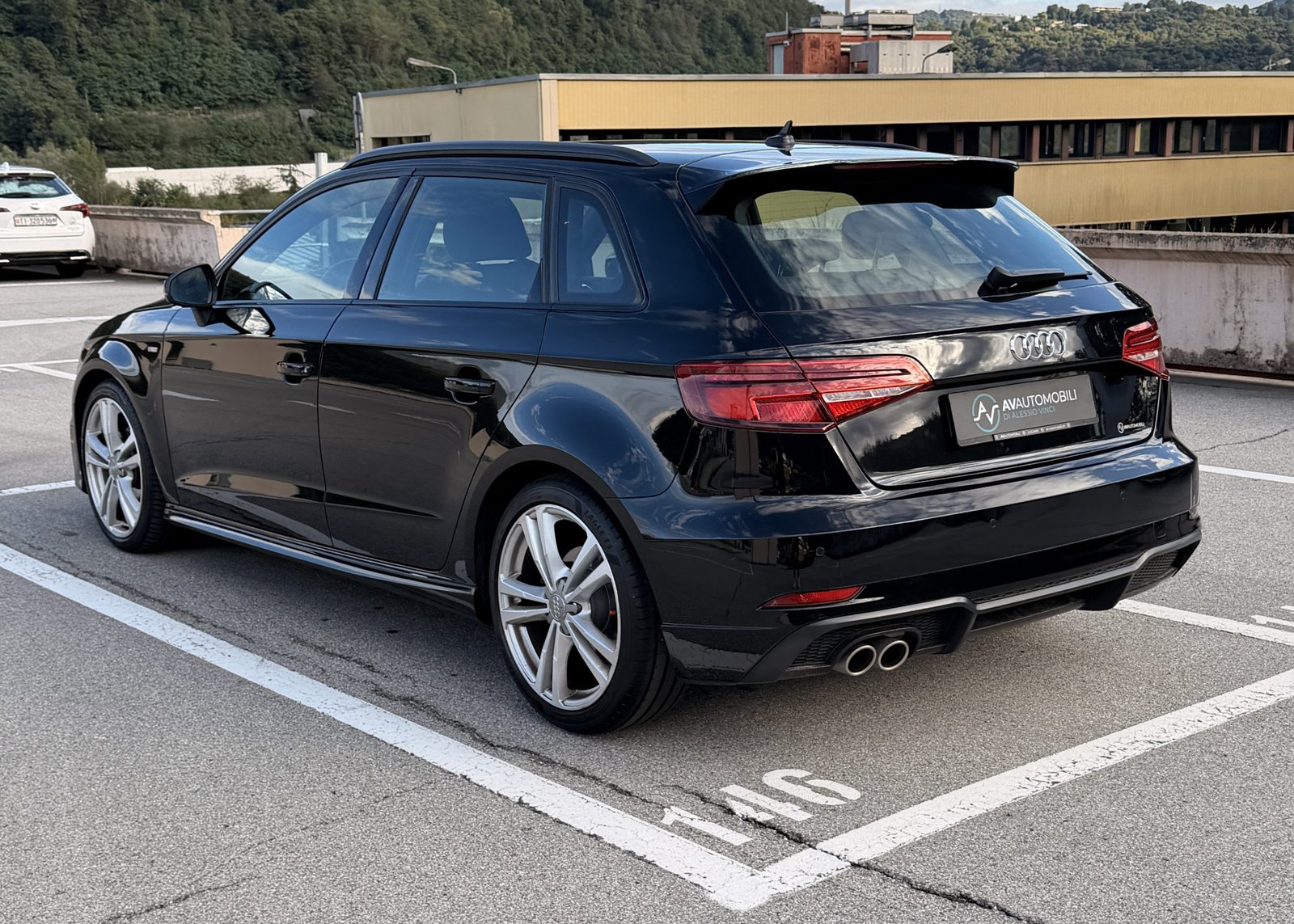 AUDI A3 Sportback 35 TFSI Sport S-tronic - vista 3